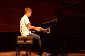 Niños y jóvenes causaron grata sorpresa en el XXXV Festival Internacional de Piano UIS