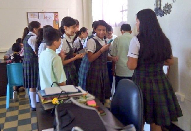 Estudiantes de San Gil no ingresarán más sus celulares a clases