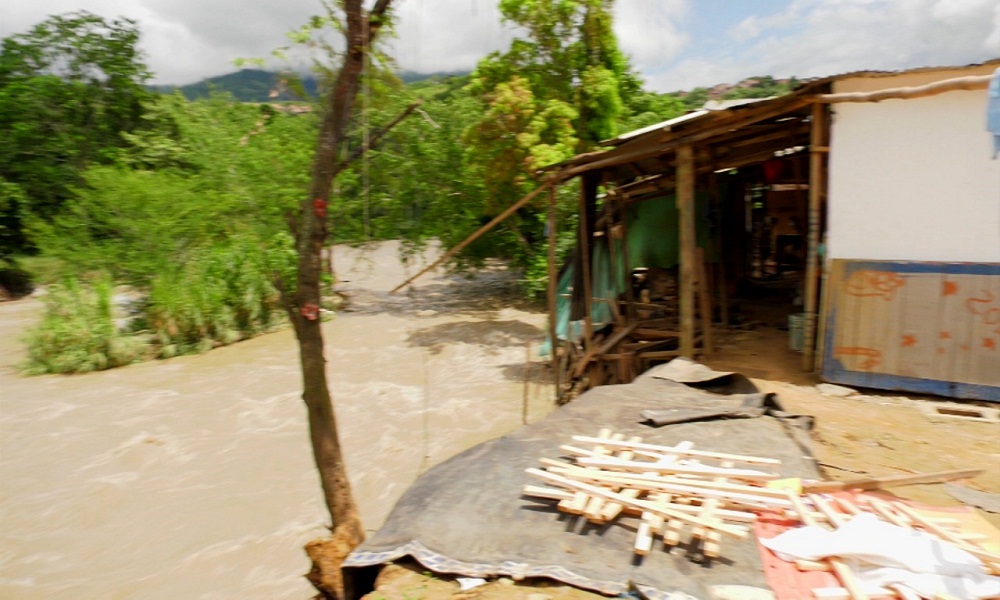 El caudal del río Suratá tiene amenazadas varias familias en Bucaramanga