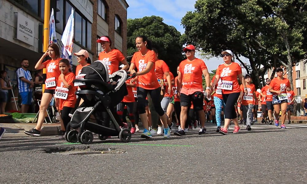 Masiva asistencia a la carrera de la Mujer