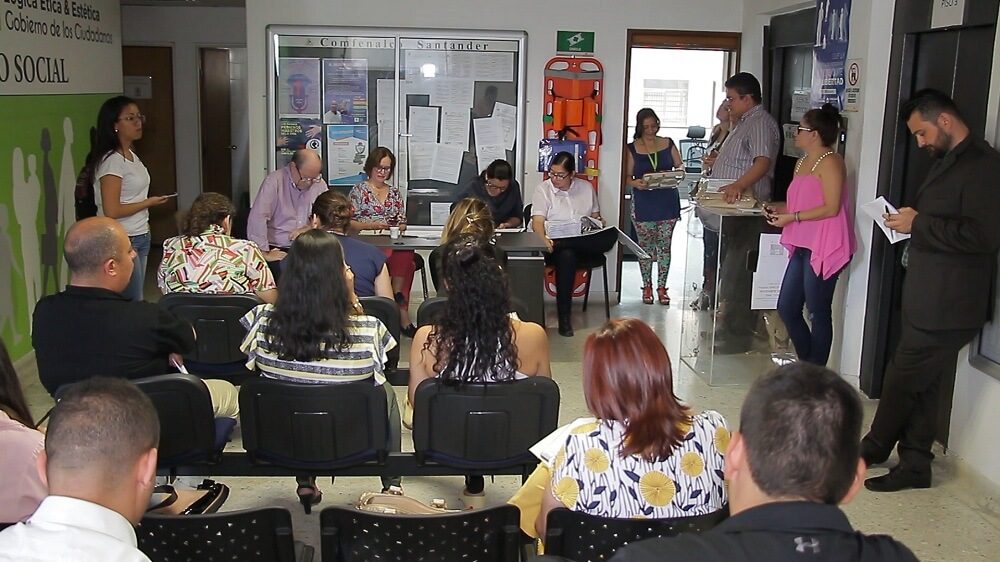 Destacan pluralidad de oferentes en licitaciones públicas en Bucaramanga