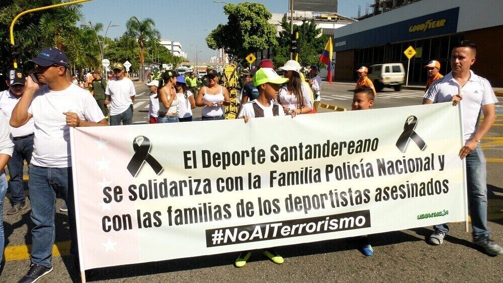 Deportistas de Santander participaron de la caminata por la paz y contra el terrorismo