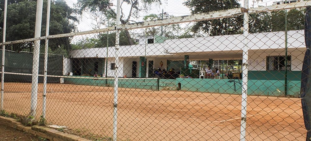 A mediados de marzo se estrenarían las canchas de tenis que son remodeladas en el Parque de los Niños de Bucaramanga, fueron intervenidas despué de 50 años
