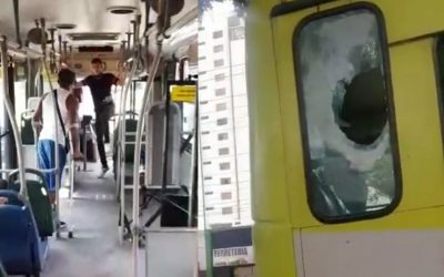 Videos | Venezolano atacó a usuario y partió un vidrio de Metrolínea porque no le dieron plata