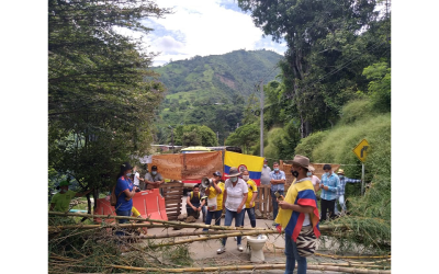 Continúa bloqueada la vía Bucaramanga – Matanza