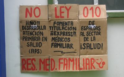 Profesionales de la salud se unen a jornada de protestas
