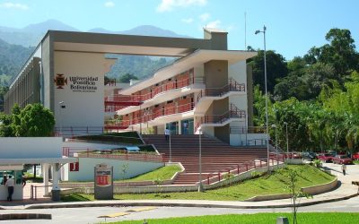 Habilitan vacunación extramural en la Universidad Pontificia Bolivariana