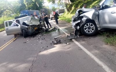Detalles | Aparatoso accidente dejó seis heridos en vías de Santander
