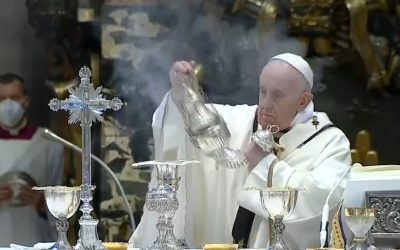 Papa Francisco endurece castigo a sacerdotes por pedofilia
