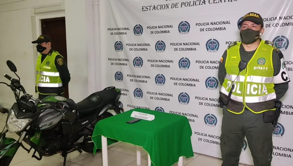 Mototaxista entregó a menor que robó cuando él lo transportaba