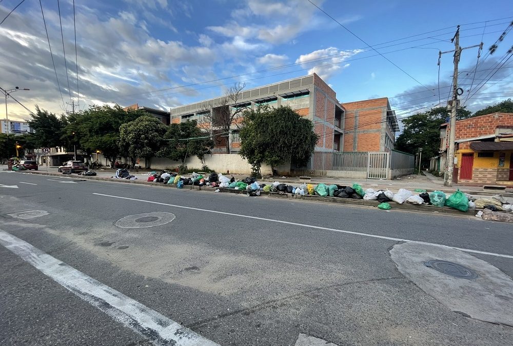 Veolia suspende recolección de basuras en Santander hasta nueva orden
