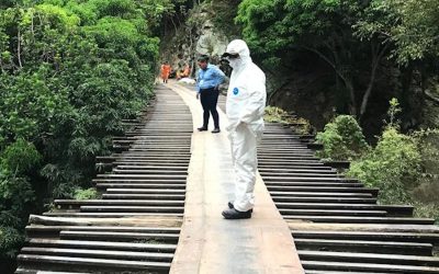 Detalles | Murió ciclista al caer de un puente de 18 metros