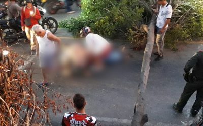 Detalles | Árbol ocasionó fuerte accidente de motociclista en el Kennedy