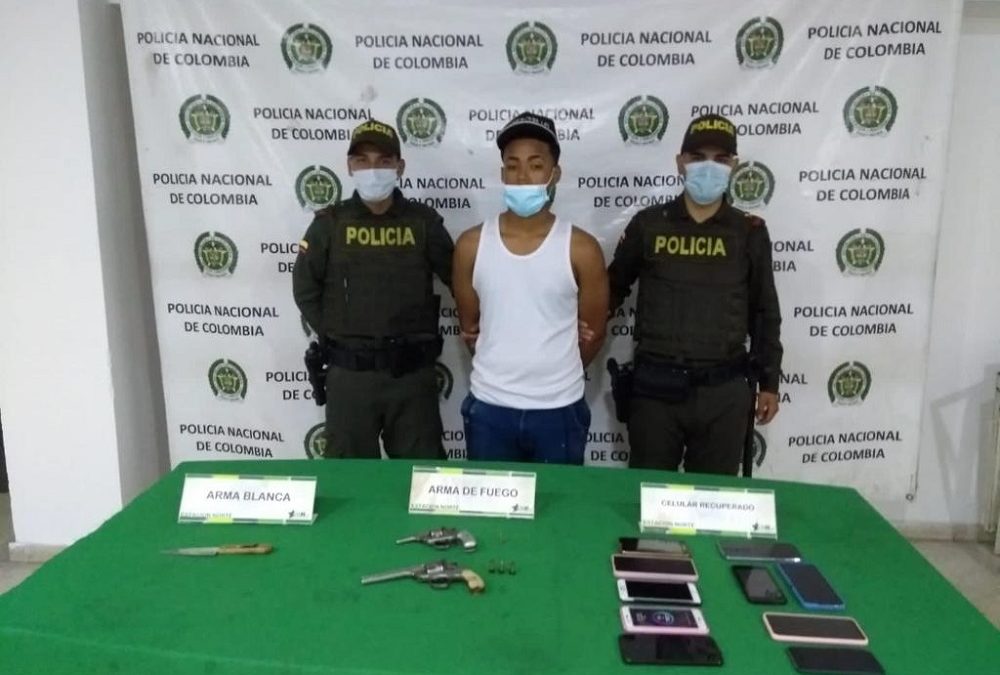 Atención | Cayó delincuente con 10 celulares robados