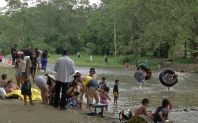 Volvió el tradicional paseo de olla en Santander
