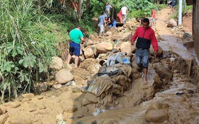 Familias damnificadas por torrencial aguacero en Bucaramanga