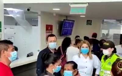 Atentos | Largas filas en la oficina de pasaporte