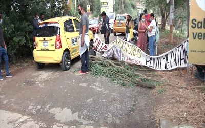 Plantón por mal estado de la vía e inseguridad en sector de Carrizal Campestre