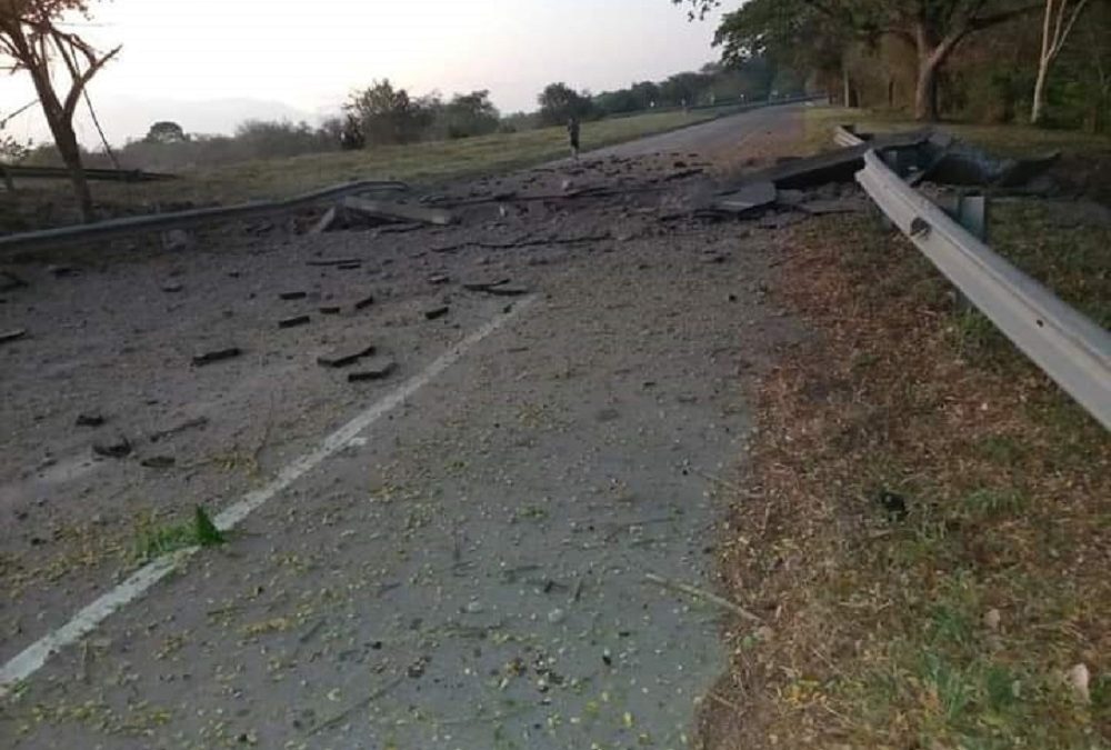 Ampliación | Ruta del Sol afectada por ataques del Eln