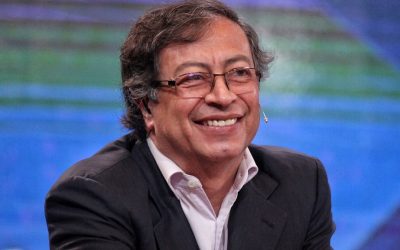 Petro ratifica que podría ganar en primera vuelta si la juventud convence a sus padres