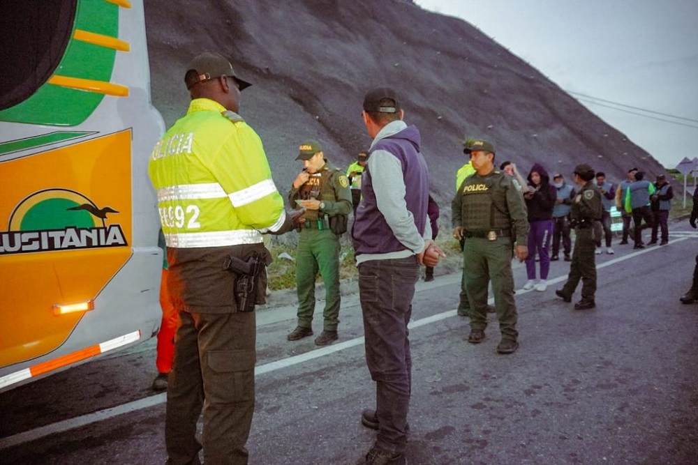 Refuerzan controles migratorios en las vías de acceso a Bucaramanga