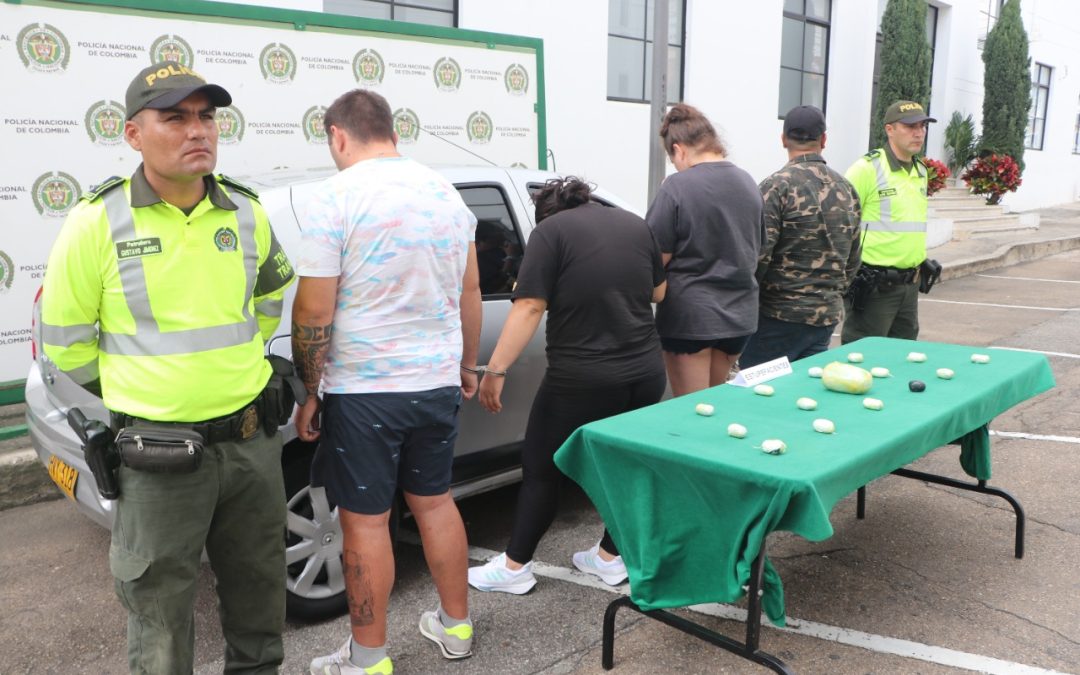 Policía detiene a un grupo de extranjeros que transportaba cápsulas de cocaína