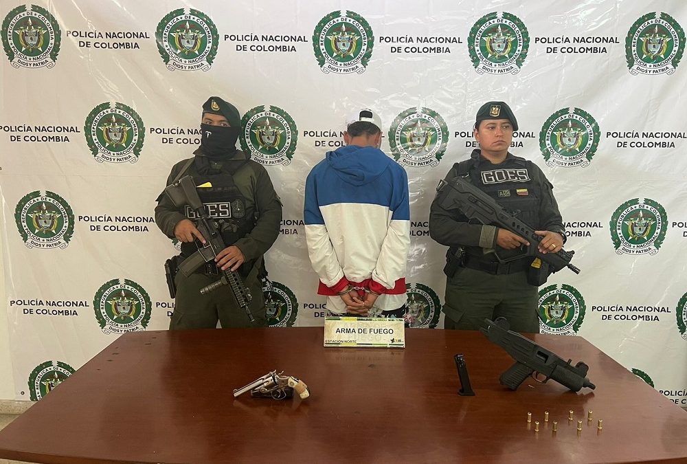 Capturado por portar un arma en pleno sector de ‘La Playita’