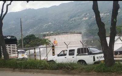 Pánico en Chimitá por incendio de un tanque en la planta de Terpel