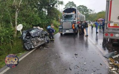 Murió coronel retirado en choque que dejó cuatro personas más heridas