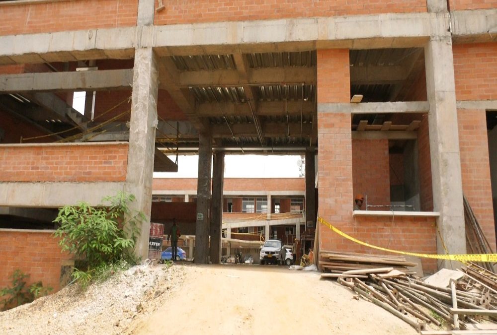Avanzan obras en el colegio Camacho Carreño