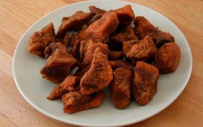 A comer chicharrón en «Maestros del Chicharrón»