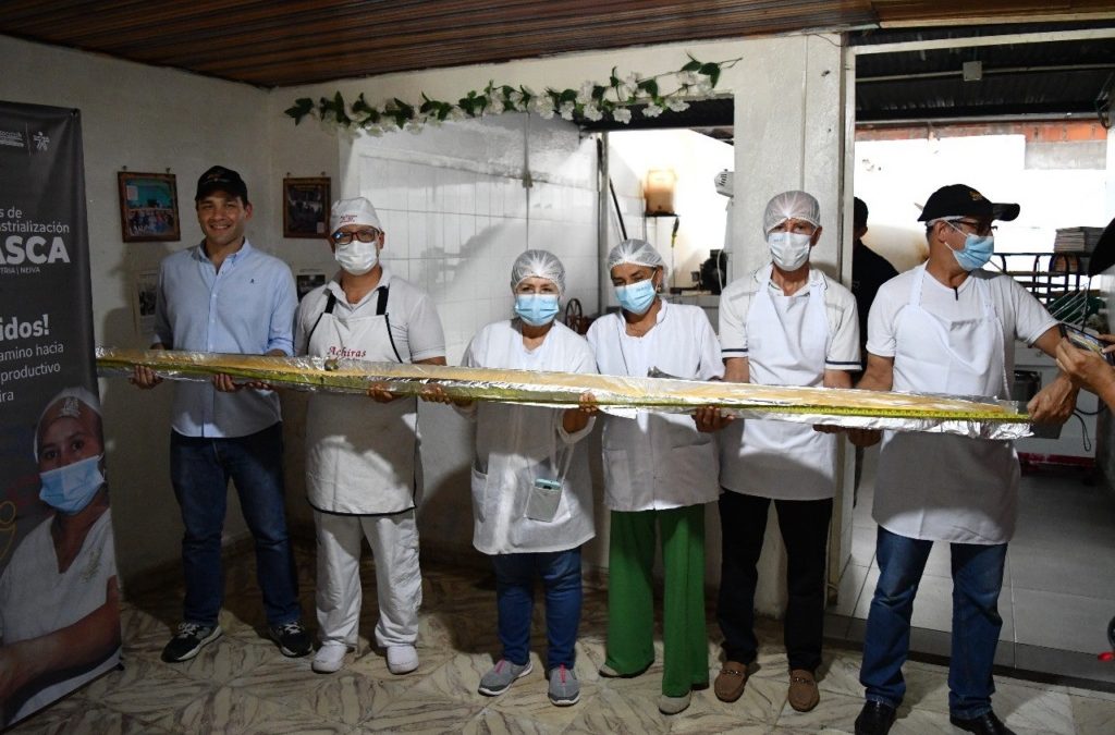 El bizcocho de achira más grande del mundo será exhibido en la feria de Neiva