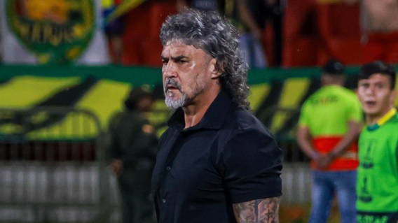 “No vengan por mí, vengan por el equipo”: mensaje de Leonel Álvarez a hinchas del Atlético Bucaramanga