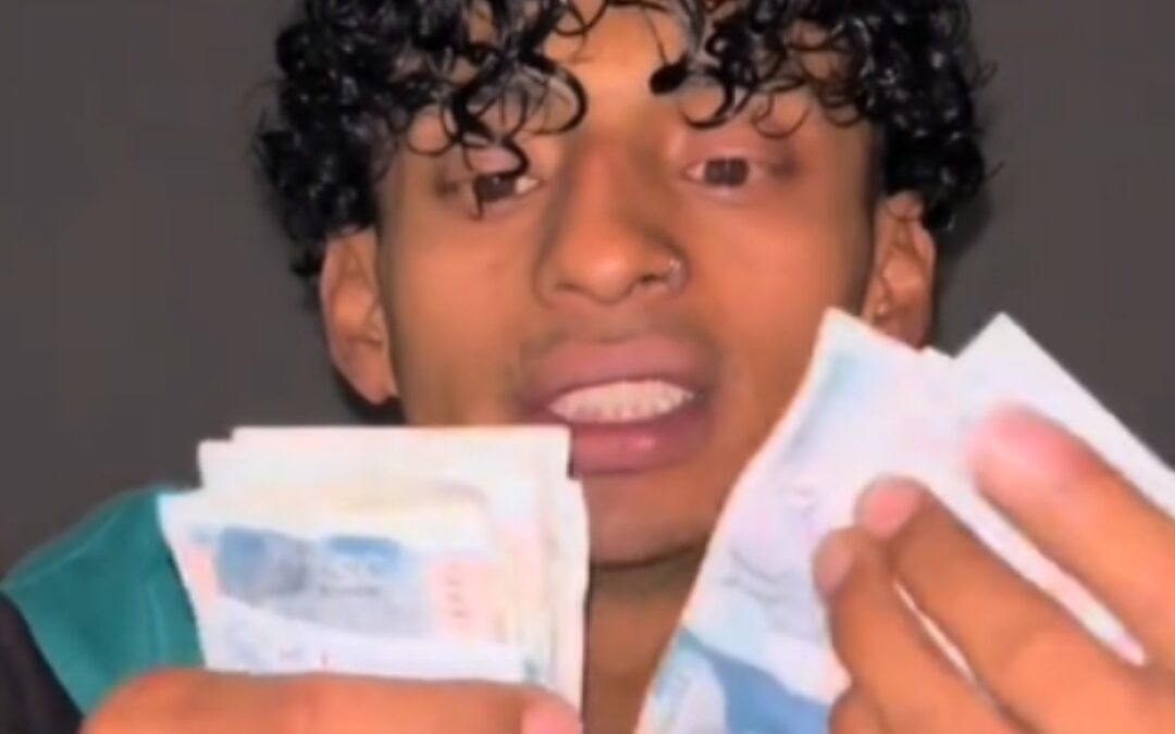 Joven contó cuánto gana con su música en TransMilenio