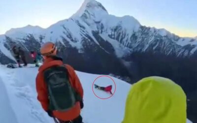Impactante caída de un montañista mientras intentaba capturar una selfie