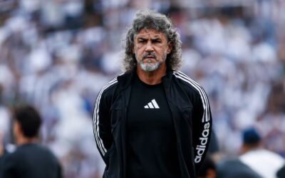 Leonel Álvarez cuestiona arbitraje y pide VAR tras la caída del Bucaramanga