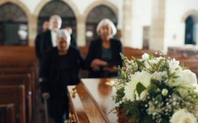 Hombre se hizo pasar por muerto y apareció en su propio funeral