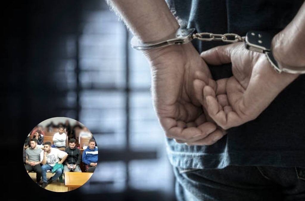 Caen policías que vendían droga con la banda los “Arrayanes”