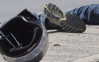 Motociclista sobrevivió de milagro tras caer a una quebrada en Sardinata