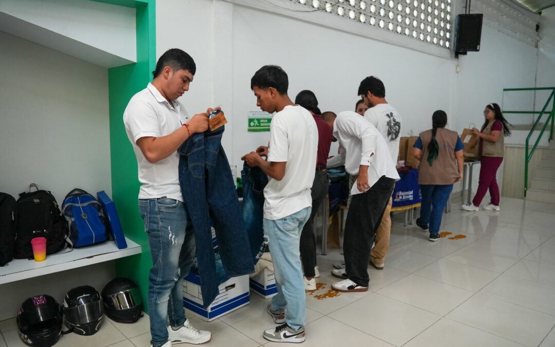 Moda circular y sostenibilidad: donación de ropa a comunidades vulnerables en Bucaramanga