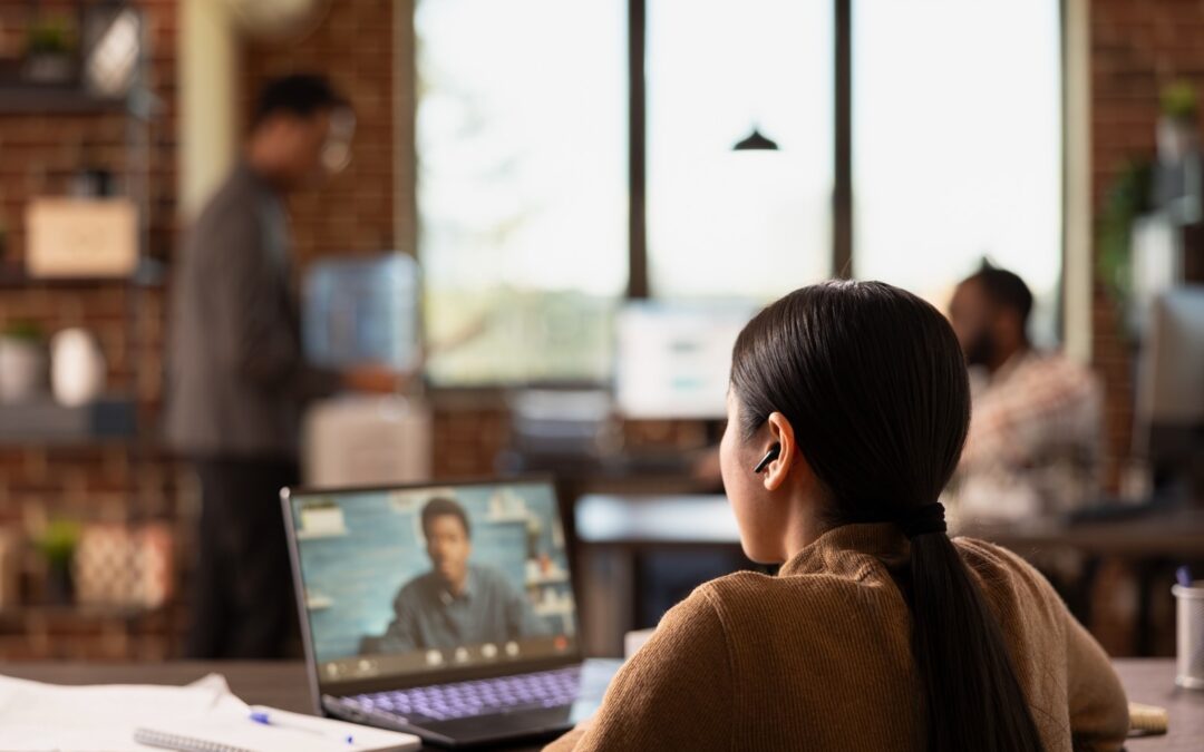 ¡Llega PoliSkills! La plataforma que forma al nuevo talento del plástico