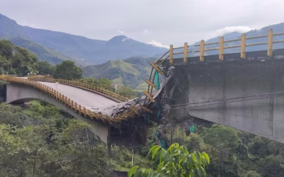 Colapsó puente colgante en Sopetrán: tres heridos graves