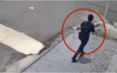 ¡Tragedia en segundos! Joven fue ‘tragado’ por socavón que se abrió en plena calle