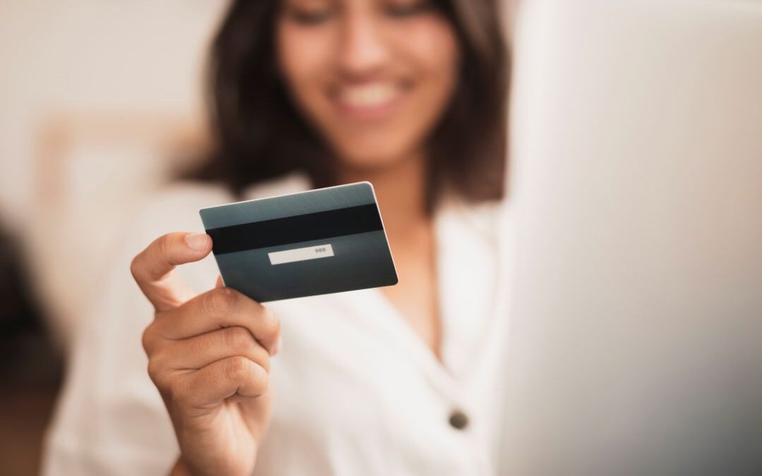 Crédito o tarjeta: el dilema que define la estabilidad de miles de pymes