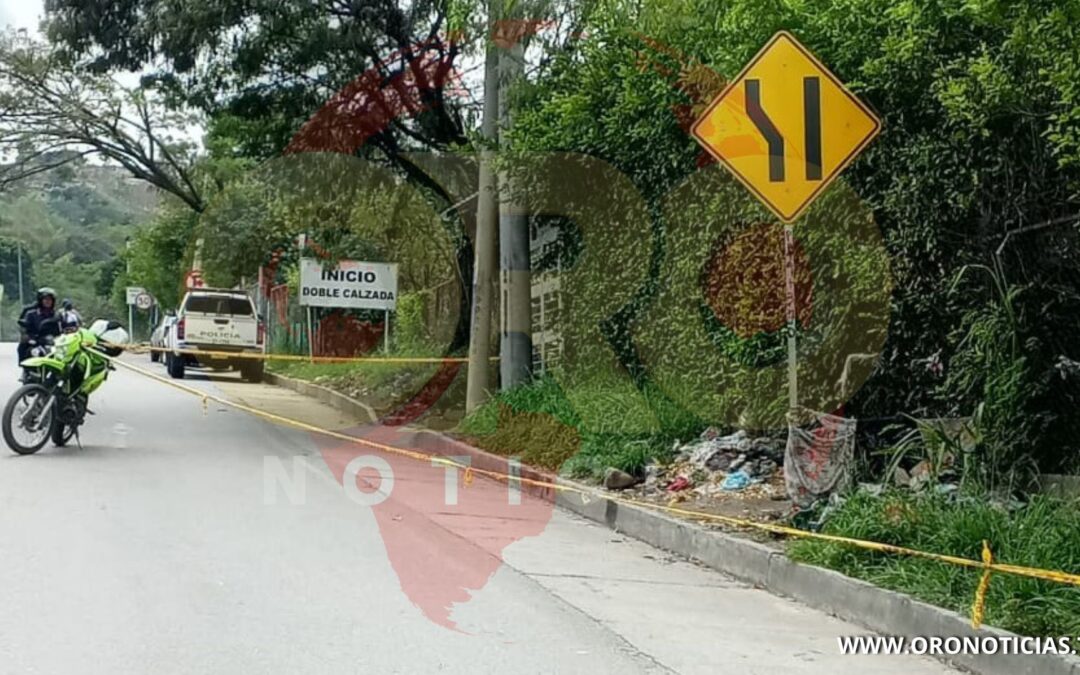 A tiros atacaron un vehículo en Paso Malo: una persona murió