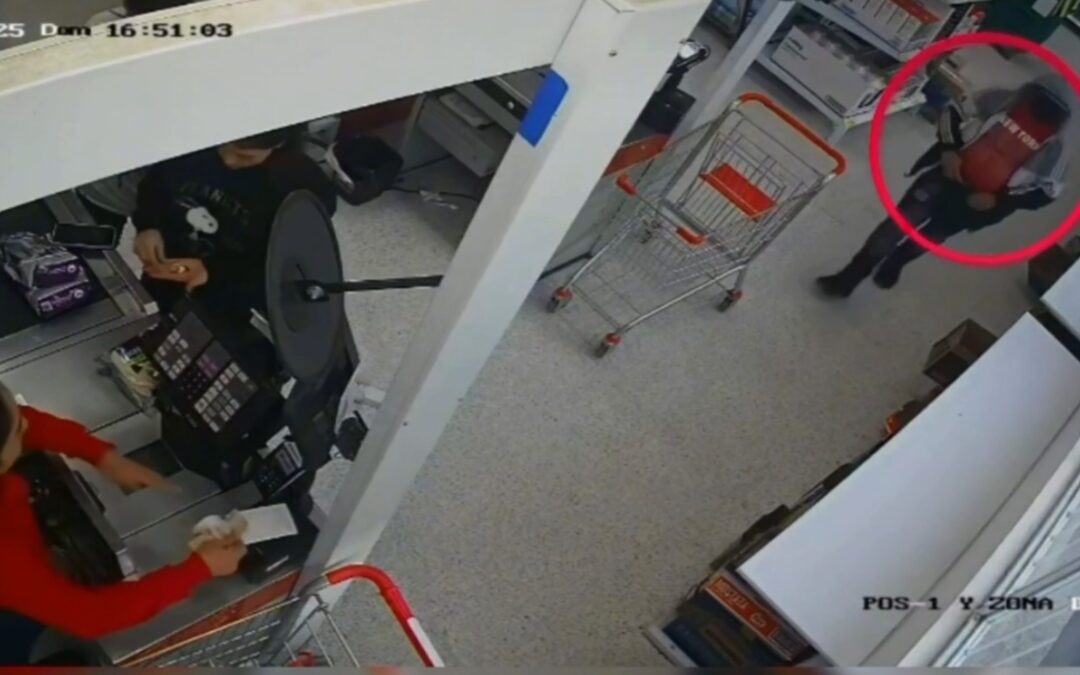 Cámaras permitieron capturar a presunto ladrón de tienda D1 en Santander