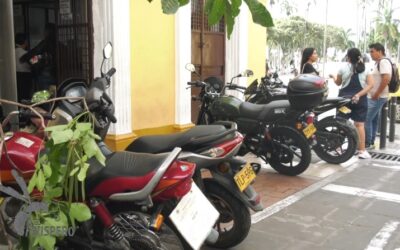 Andenes tomados por motos