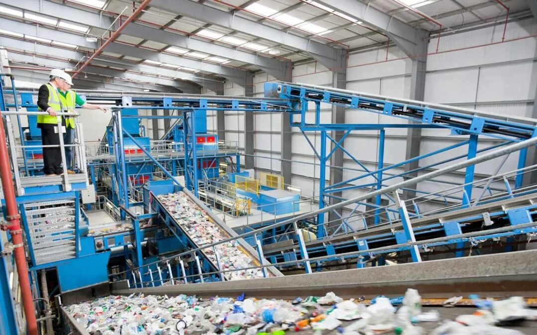 Sector plástico proyecta año de alta presión competitiva e incertidumbre en 2026