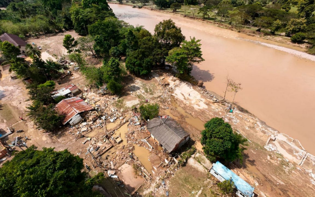 Más de 20 mil personas incomunicadas por lluvias en Santander