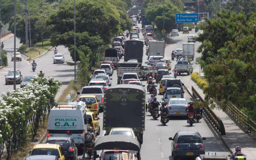 Caos vial en Papi Quiero Piña: trancones diarios desesperan a conductores